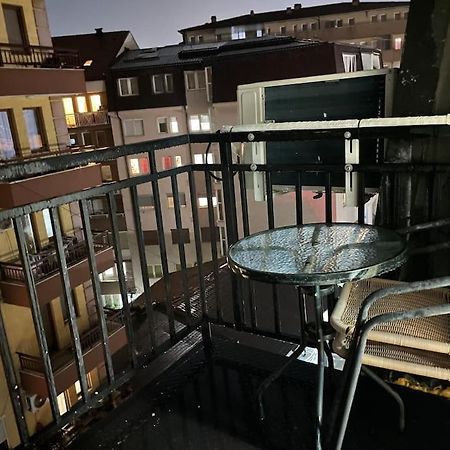 Sunny Prishtina Apartment プリシュティナ エクステリア 写真