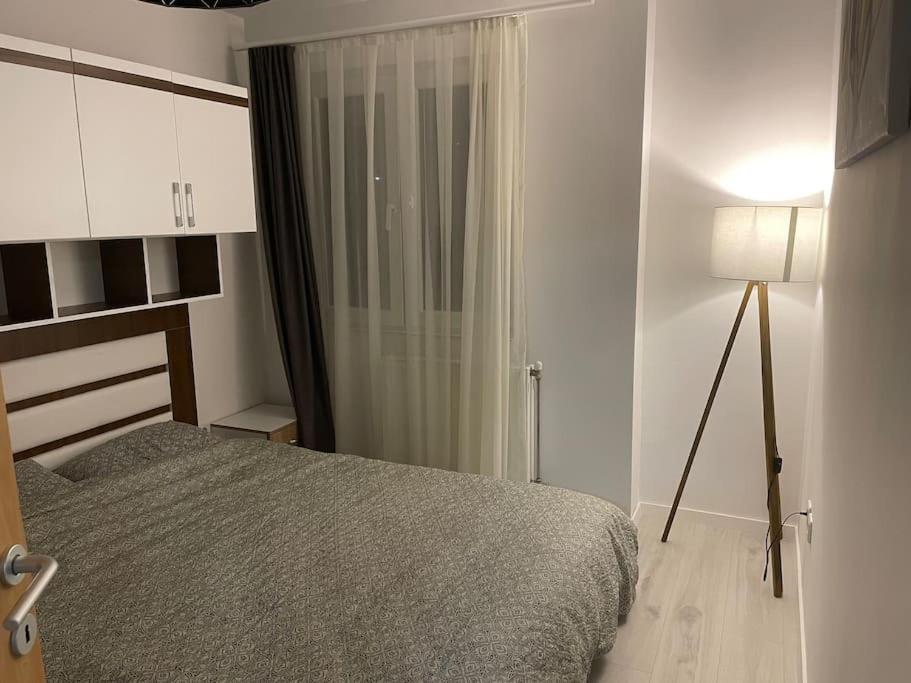 Sunny Prishtina Apartment プリシュティナ エクステリア 写真