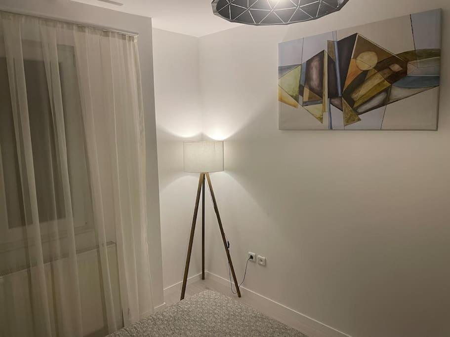Sunny Prishtina Apartment プリシュティナ エクステリア 写真